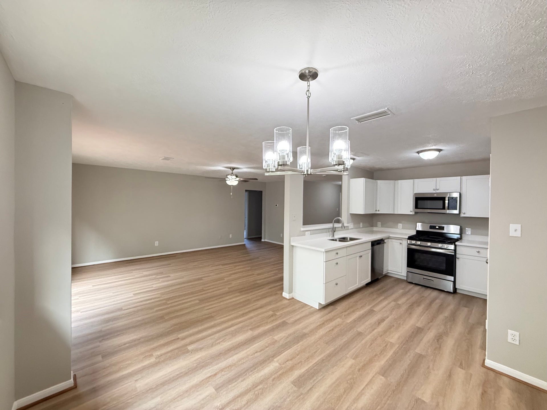 16114 Bunker Ridge Road, Houston, TX 77053 16114 Bunker Ridge Road, Houston, TX 77053