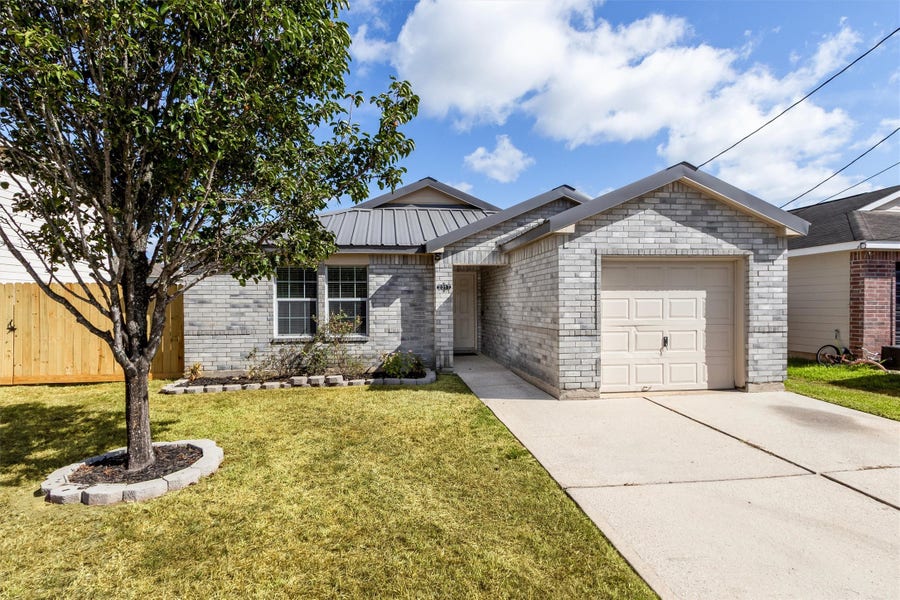 Property photo for 2317 Shady Birch Drive, Conroe, TX