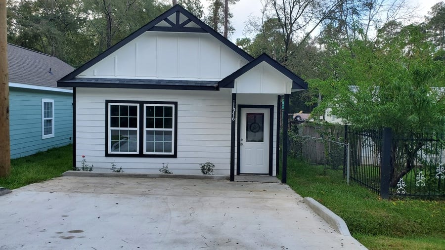 Property photo for 11976 Canal Street, Willis, TX