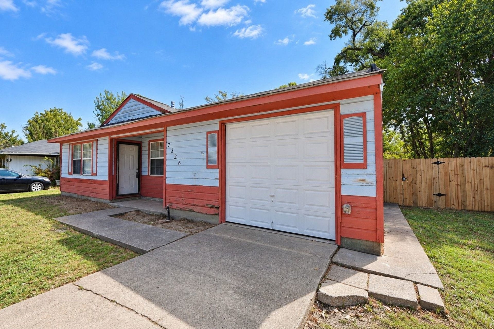 This is a 3-bedroom, 1-bathroom home.