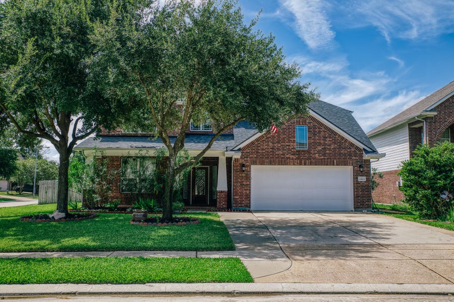 Property photo for 13903 Pawnee Trails Drive, Cypress, TX