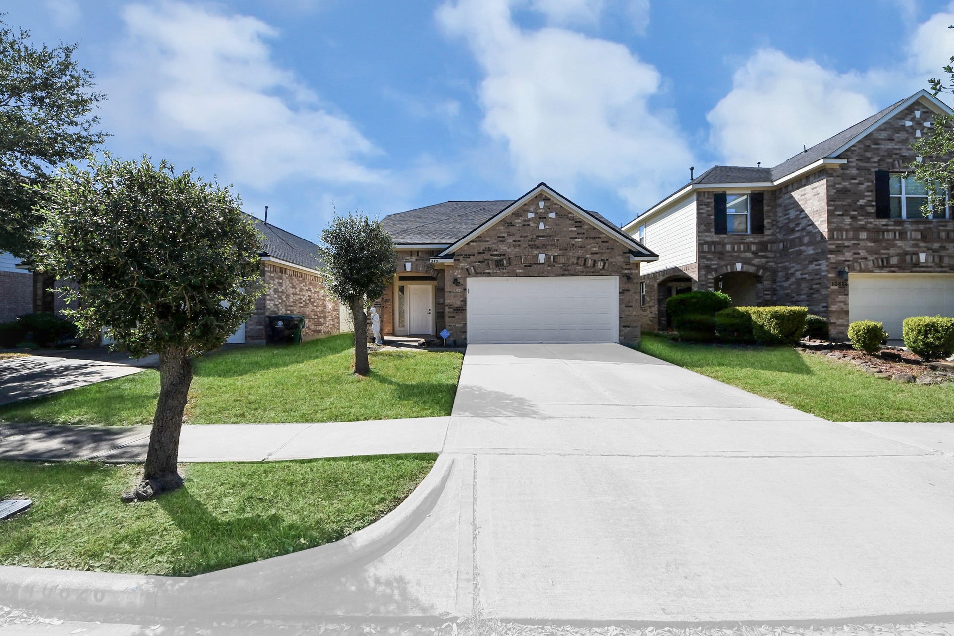 10826 Shannon Mills Lane, Houston, TX 77075 10826 Shannon Mills Lane, Houston, TX 77075