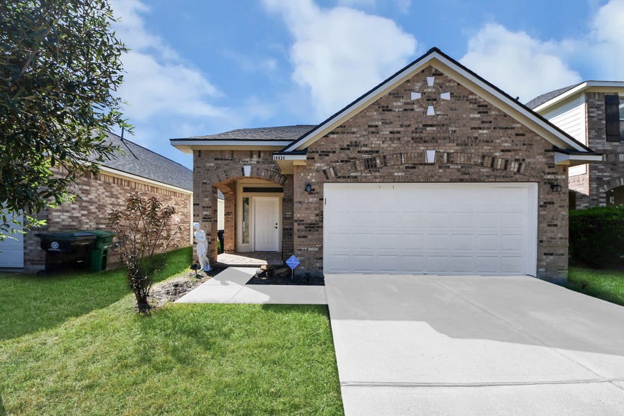 Property photo for 10826 Shannon Mills Lane, Houston, TX