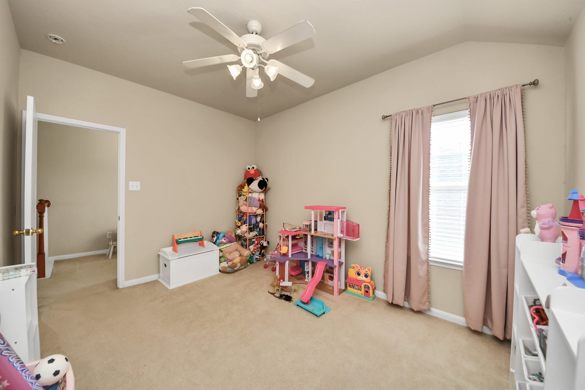 10826 Shannon Mills Lane, Houston, TX 77075 10826 Shannon Mills Lane, Houston, TX 77075
