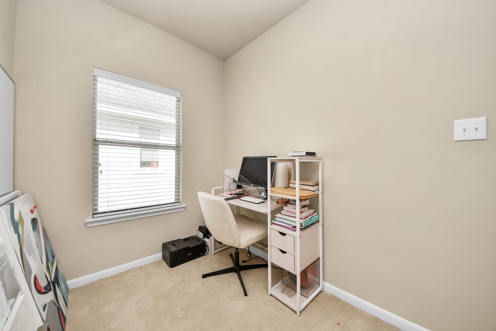 10826 Shannon Mills Lane, Houston, TX 77075 Upstairs office space/nook