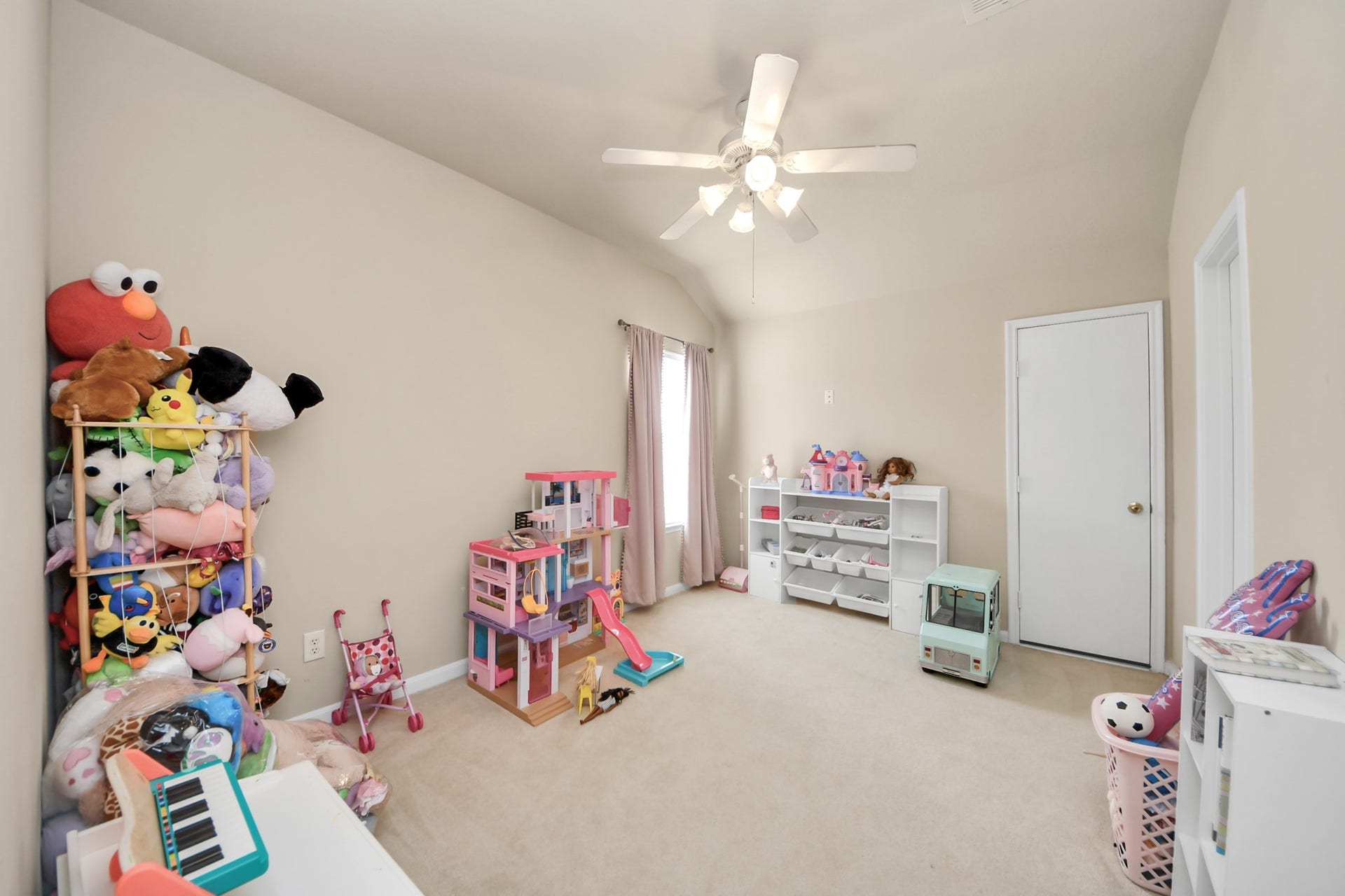 10826 Shannon Mills Lane, Houston, TX 77075 10826 Shannon Mills Lane, Houston, TX 77075