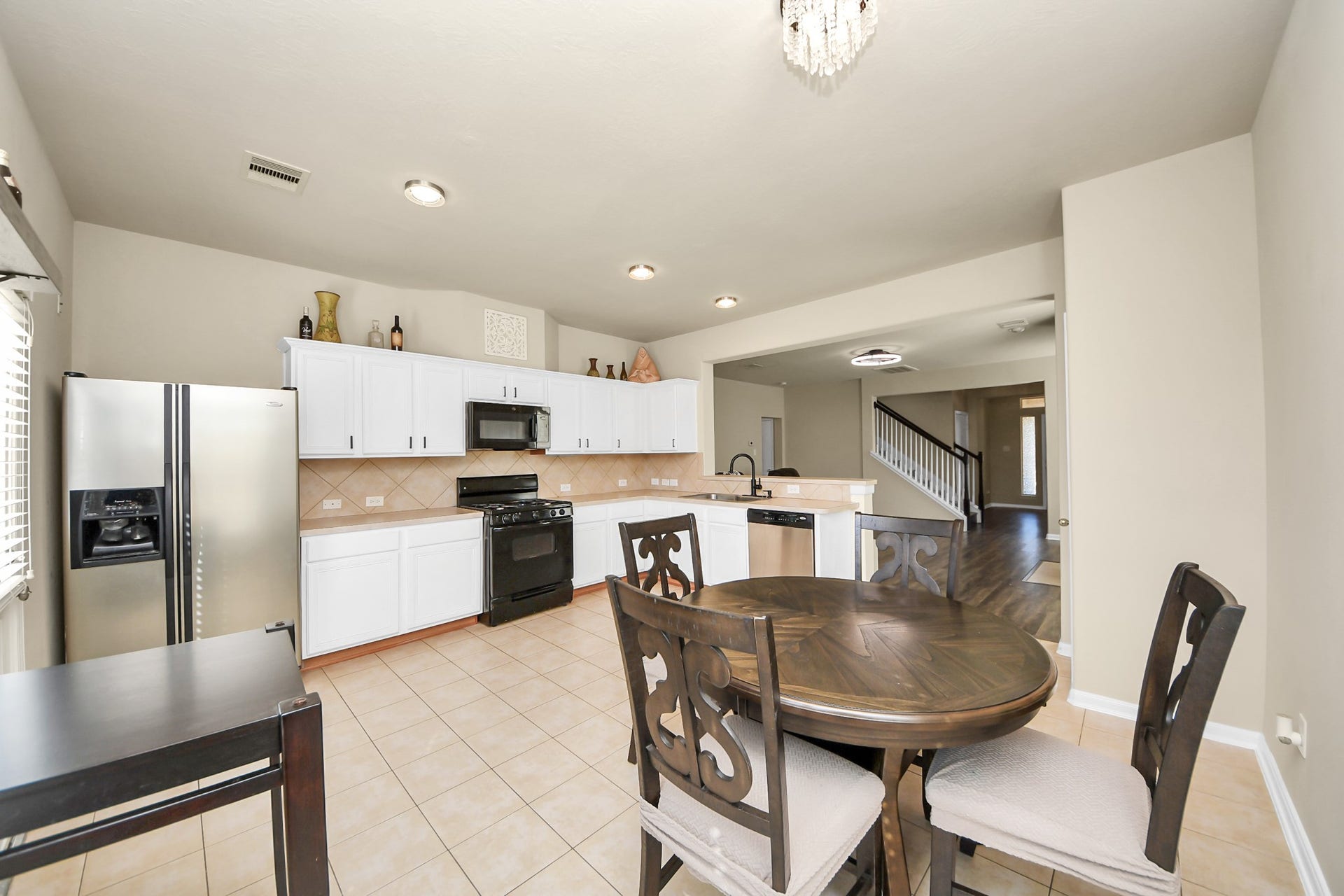 10826 Shannon Mills Lane, Houston, TX 77075 10826 Shannon Mills Lane, Houston, TX 77075
