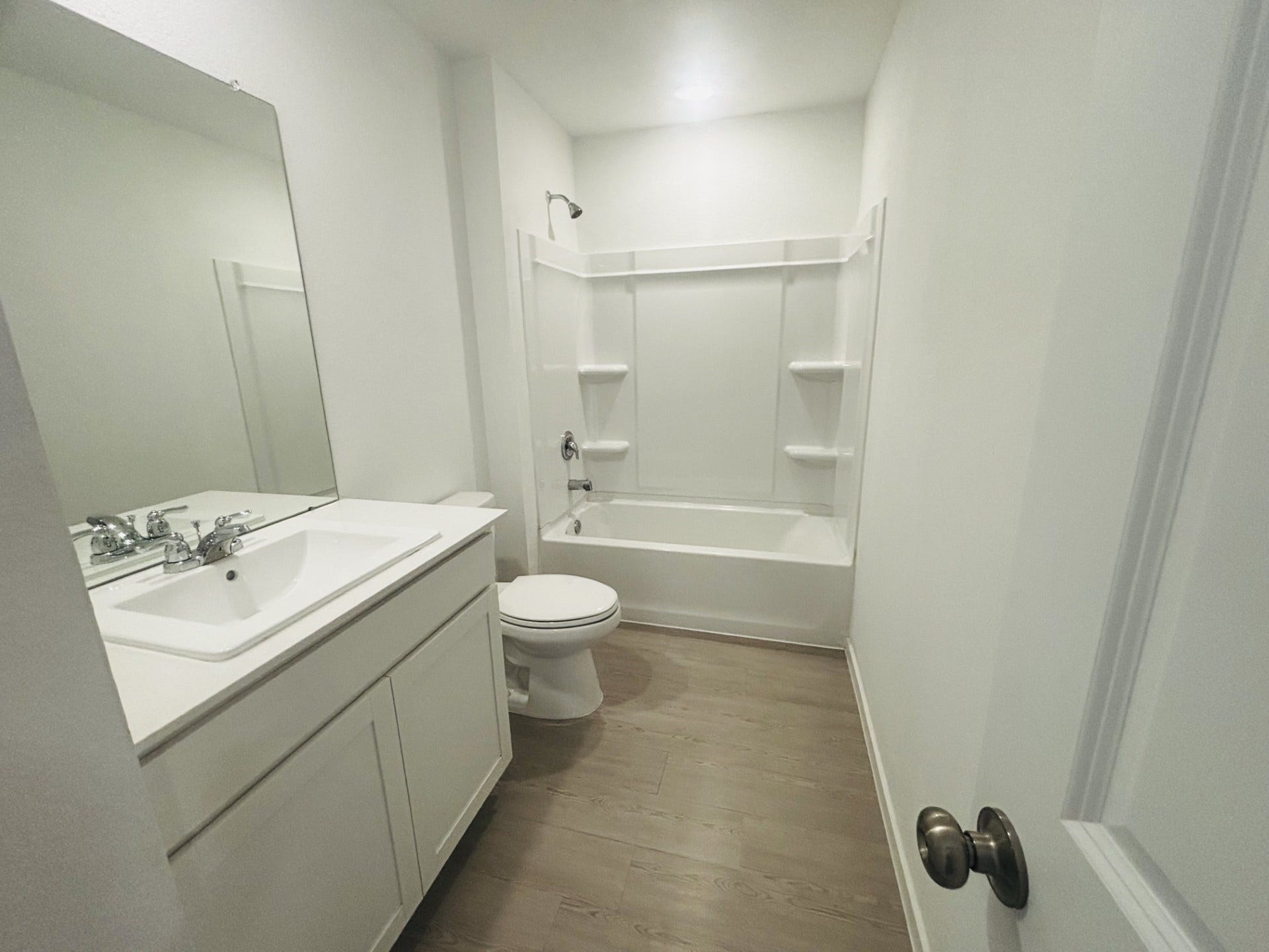 Full Bathroom - upstairs