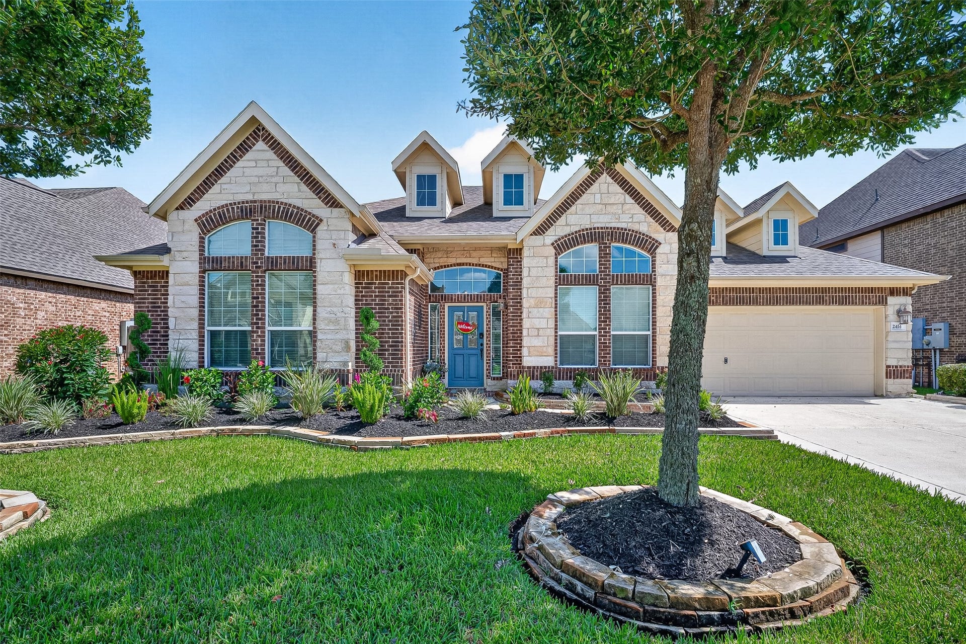 2414 Alexandra, Deer Park, TX 77536 Beautiful Front Exterior Manicured Landscaping