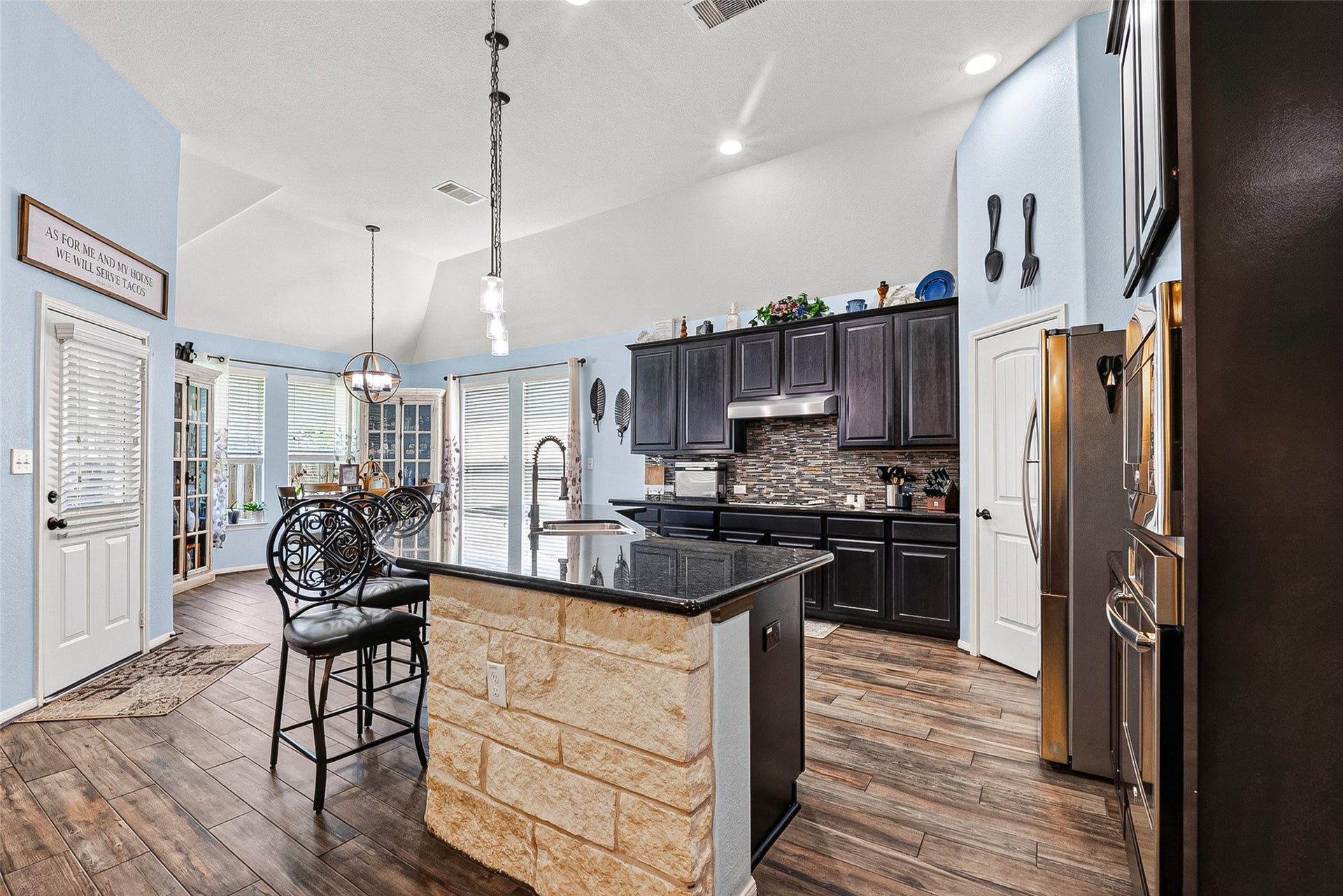 2414 Alexandra, Deer Park, TX 77536 Rich Granite Countertop Serves As a Luxurios Focal Point, Offering An Open View Into The Livingroom