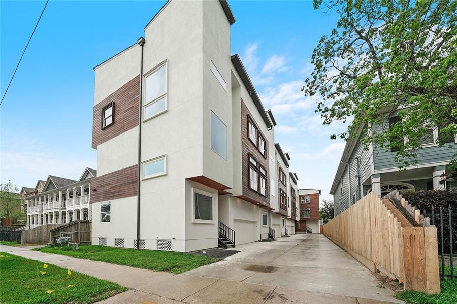 Property photo for 1539 W 23rd Street, #D, Houston, TX