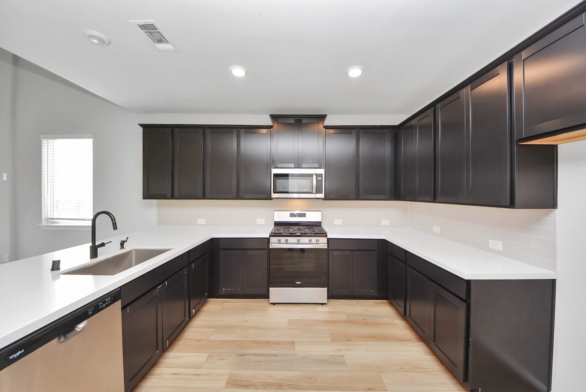 2439 Solaris Bend Drive, Katy, TX 77493 2439 Solaris Bend Drive, Katy, TX 77493