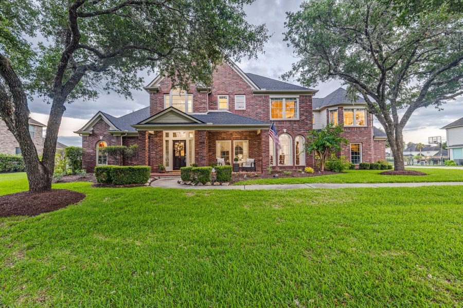Property photo for 511 Royal Lakes Boulevard, Richmond, TX