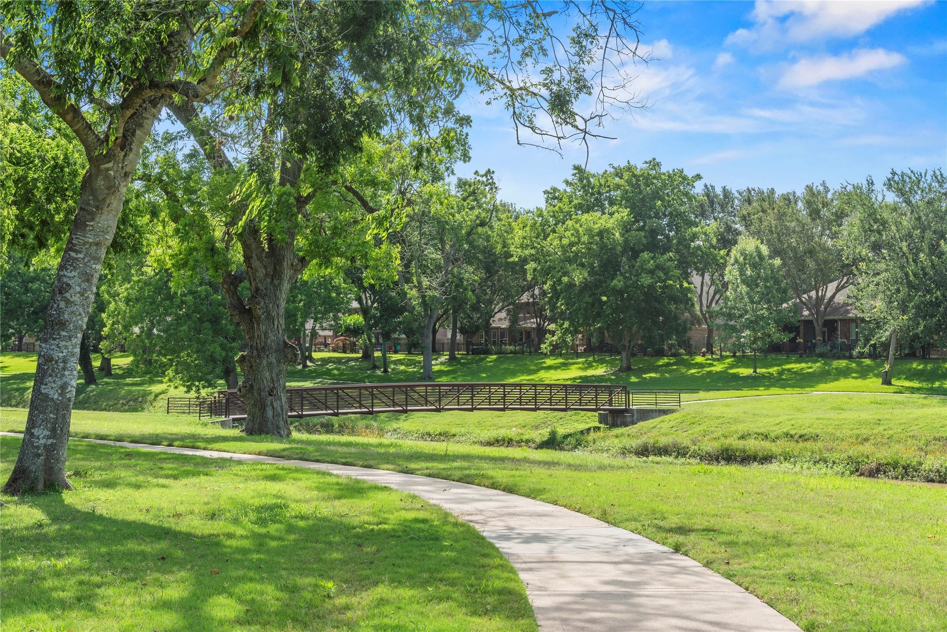 8623 Crescent Spur Drive, Richmond, TX 77406 Beautiful Walking Trails