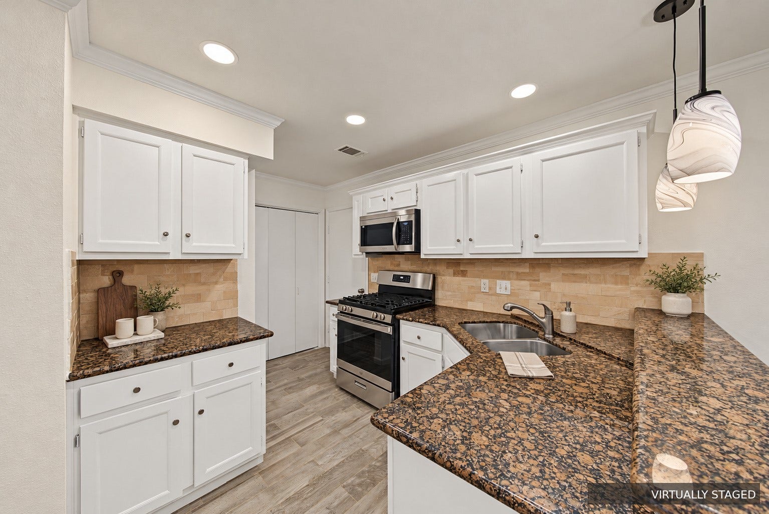 2711 Grants Lake Boulevard, #42, Sugar Land, TX 77479 2711 Grants Lake Boulevard, #42, Sugar Land, TX 77479