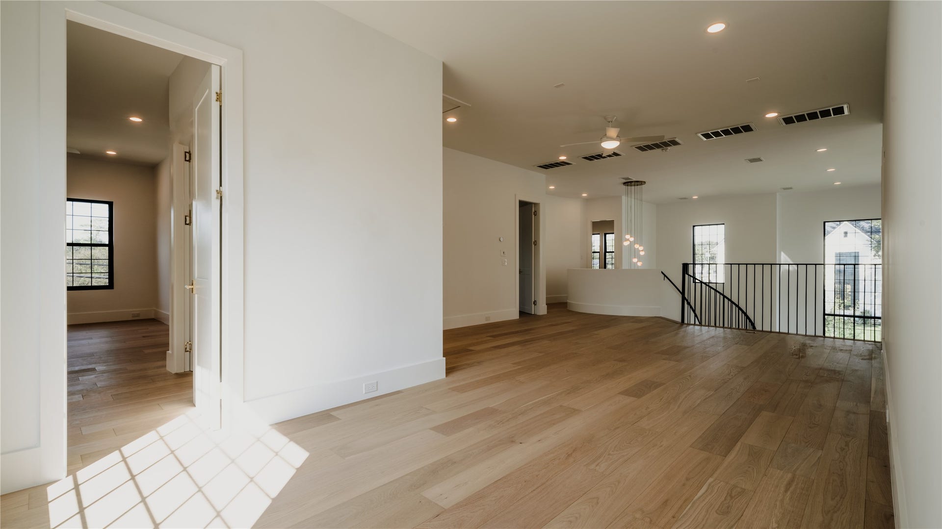 1741 Gardenia Drive, Houston, TX 77018 1741 Gardenia Drive, Houston, TX 77018