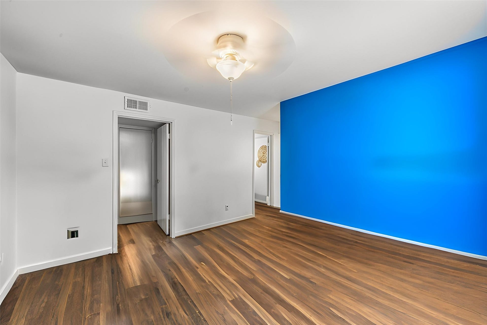 359 N Post Oak Lane, #219, Houston, TX 77024 virtual staging