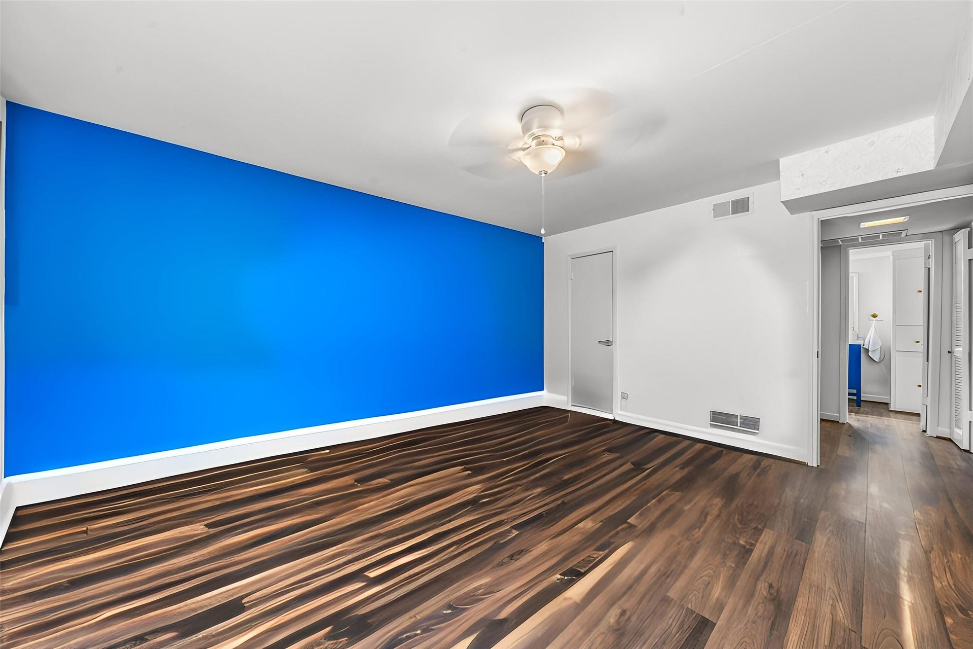 359 N Post Oak Lane, #219, Houston, TX 77024 virtual staging