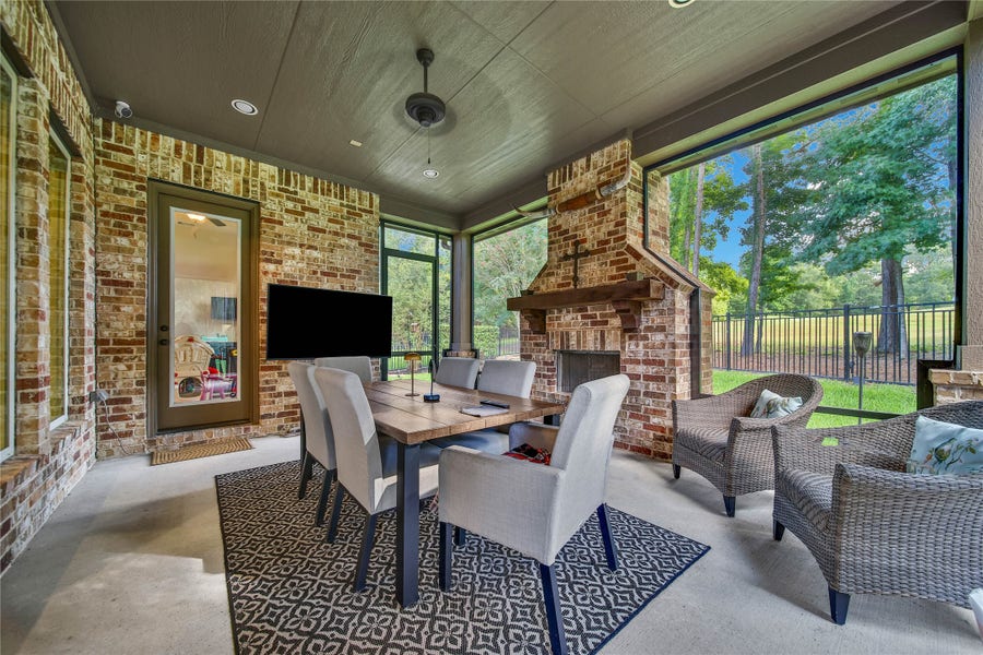 Property photo for 107 Berwick Lane, Montgomery, TX