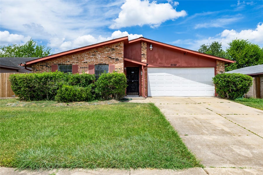 Property photo for 15722 Corsair Road, Houston, TX