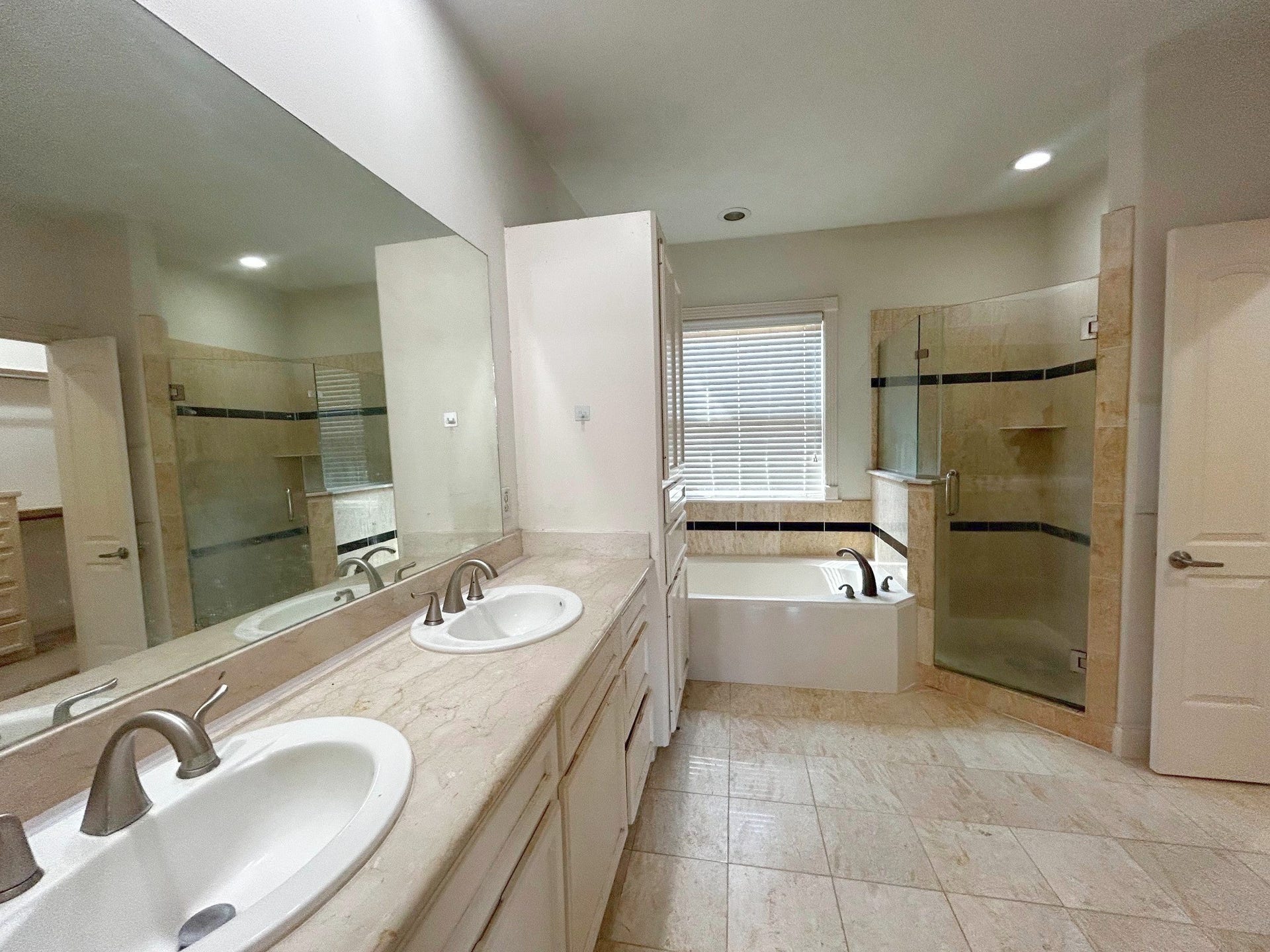 5206 Nett Street, #B, Houston, TX 77007