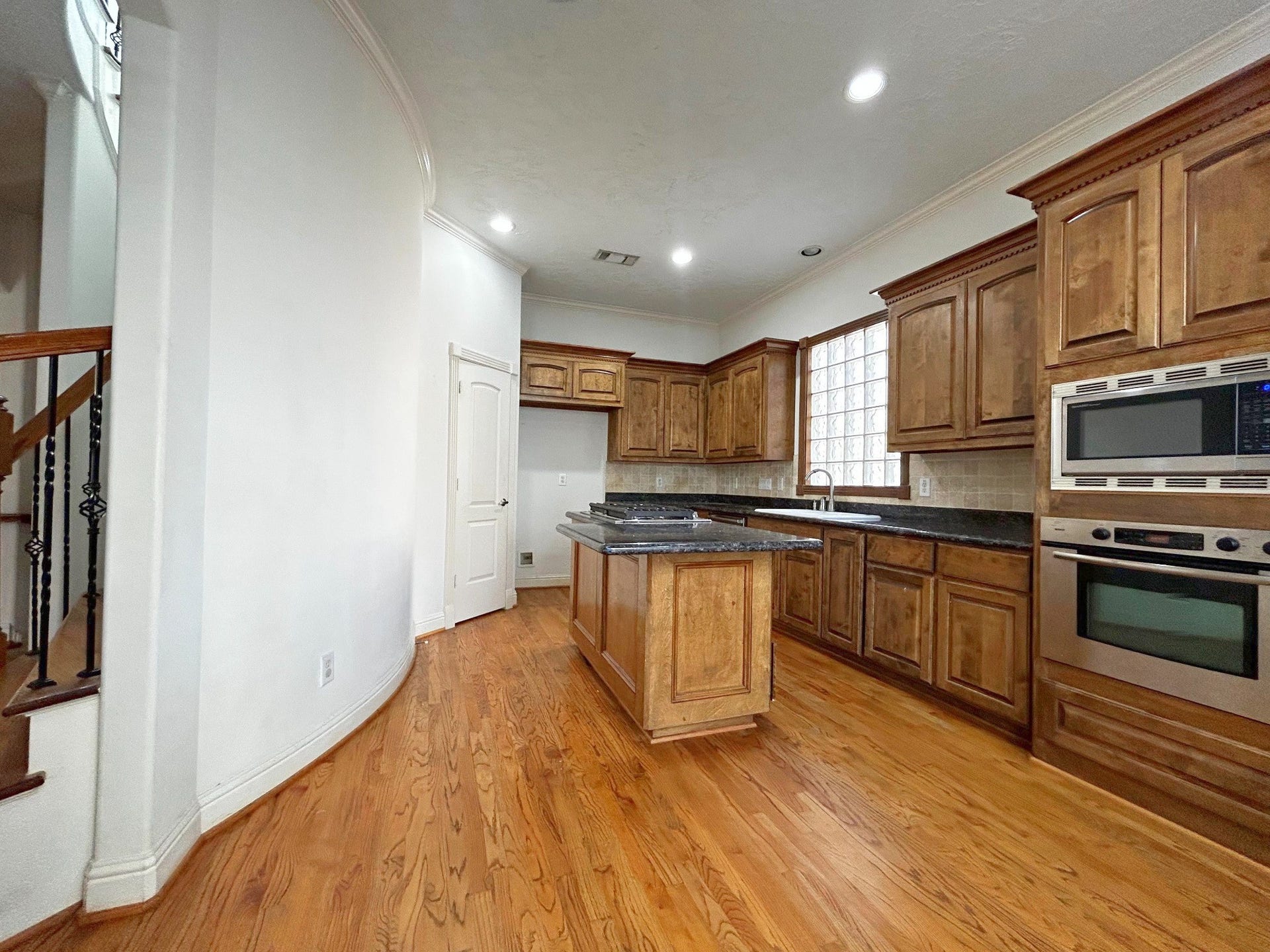 5206 Nett Street, #B, Houston, TX 77007
