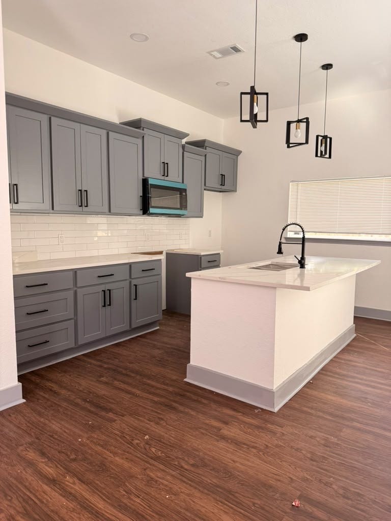 7991 Boy Street, Houston, TX 77028 7991 Boy Street, Houston, TX 77028
