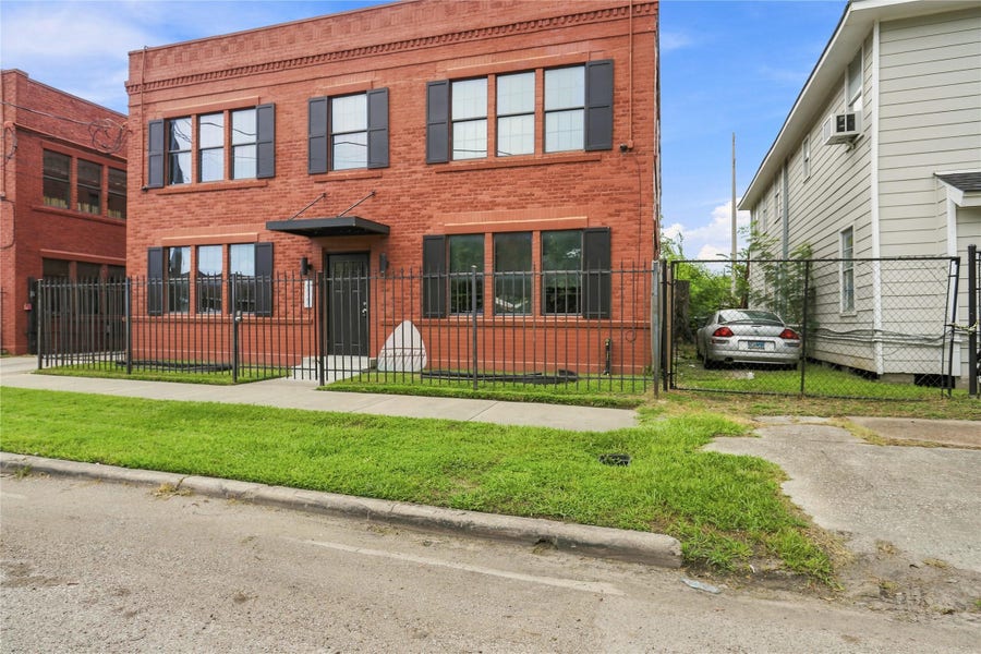 Property photo for 6827 Avenue C, #A, Houston, TX