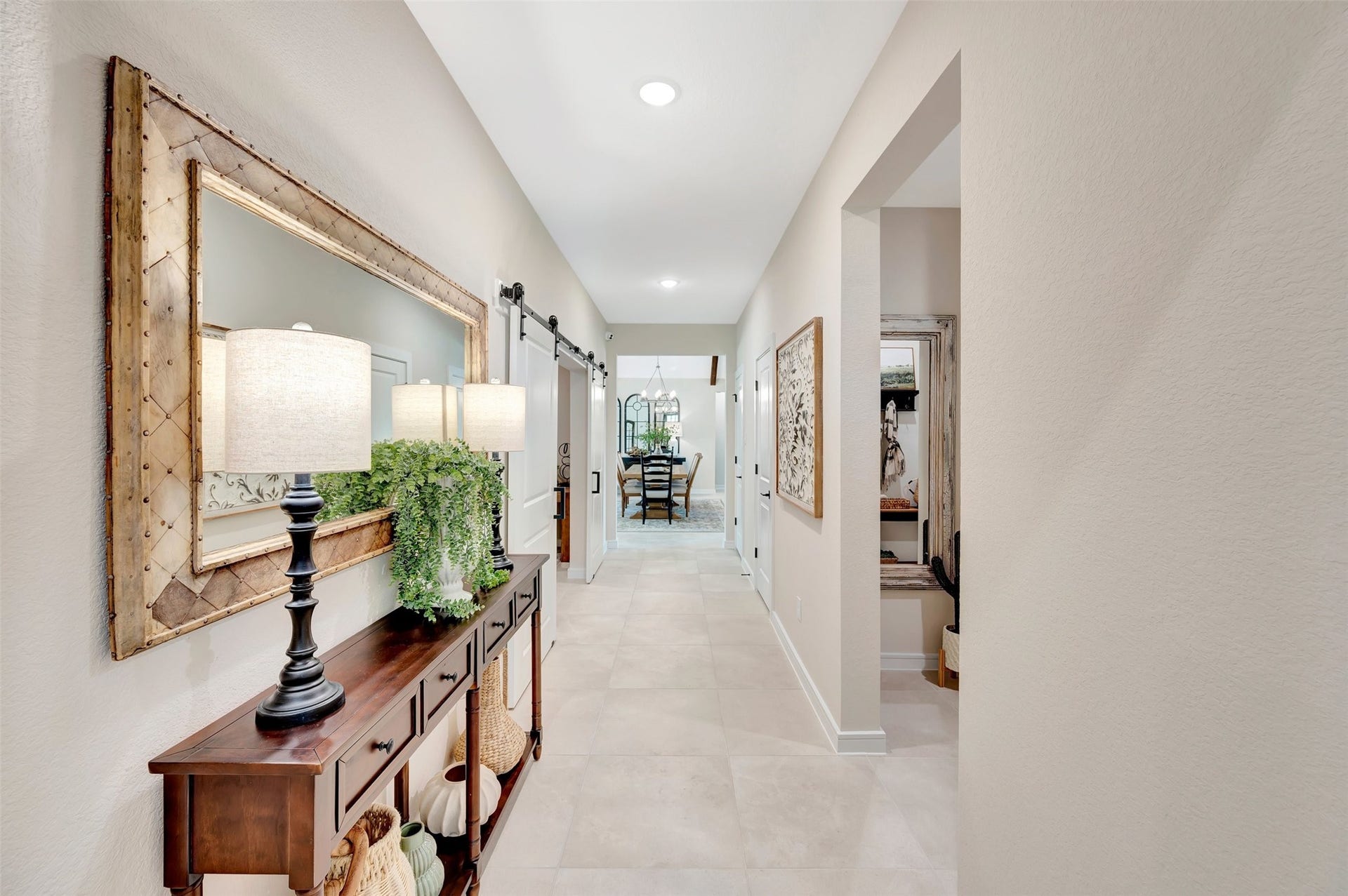 3238 Escobas Lane, League City, TX 77573 Inviting foyer (*Photo not of actual home and used for illustration purposes only.)