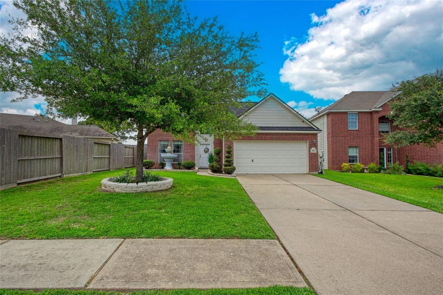 Property photo for 2055 Midlane Drive, Conroe, TX