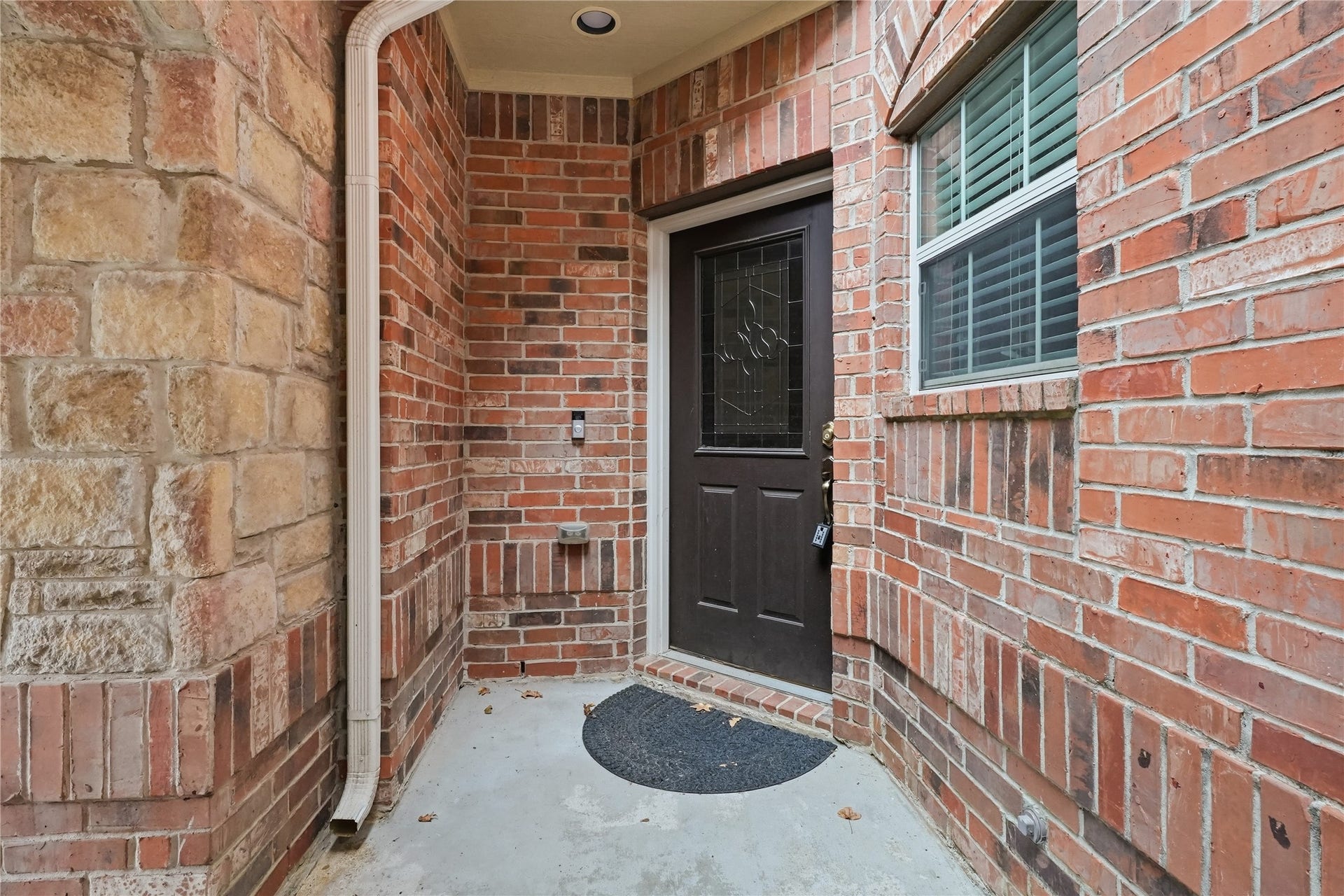 12114 Medina Lake Drive, Tomball, TX 77377 front patio