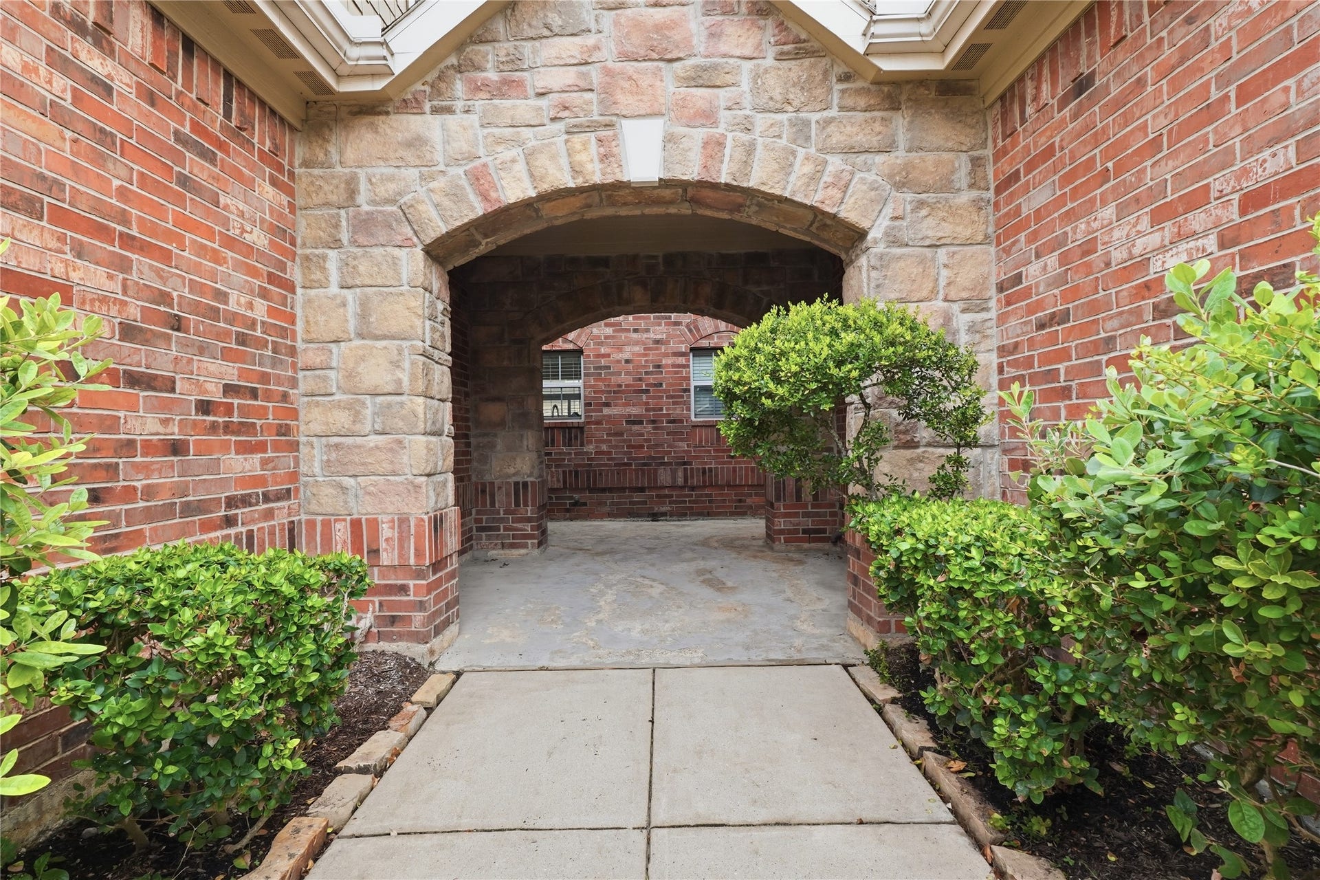 12114 Medina Lake Drive, Tomball, TX 77377 front entrance