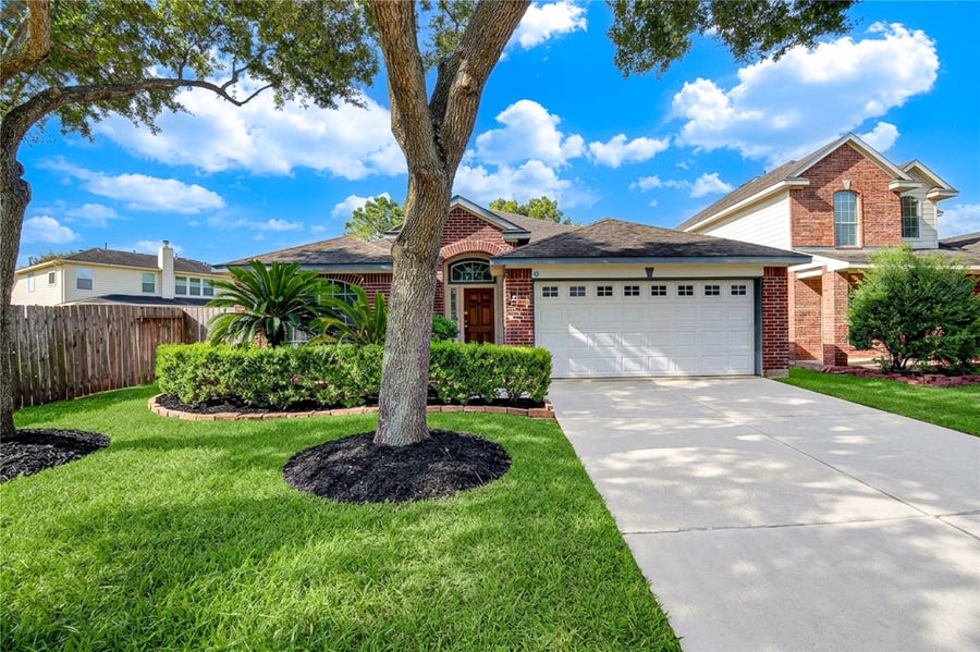 Property photo for 25203 Spring Iris Lane, Katy, TX