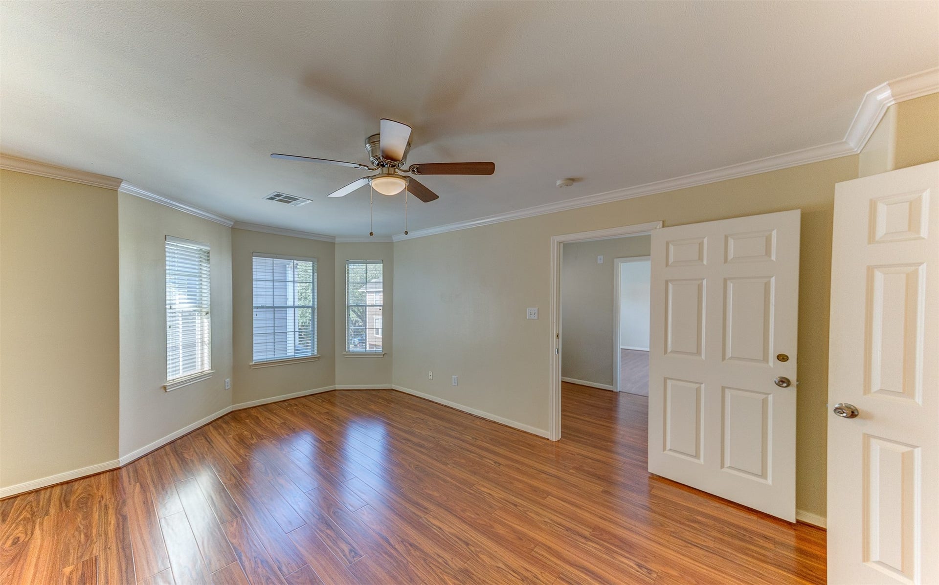 4811 Austin Street, #B, Houston, TX 77004 4811 Austin Street, #B, Houston, TX 77004