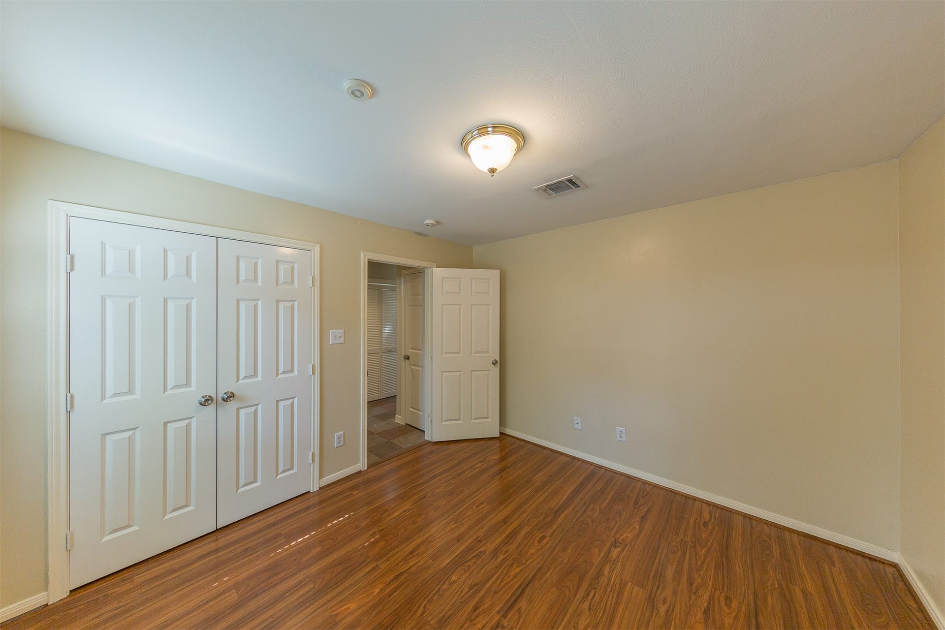 4811 Austin Street, #B, Houston, TX 77004 4811 Austin Street, #B, Houston, TX 77004
