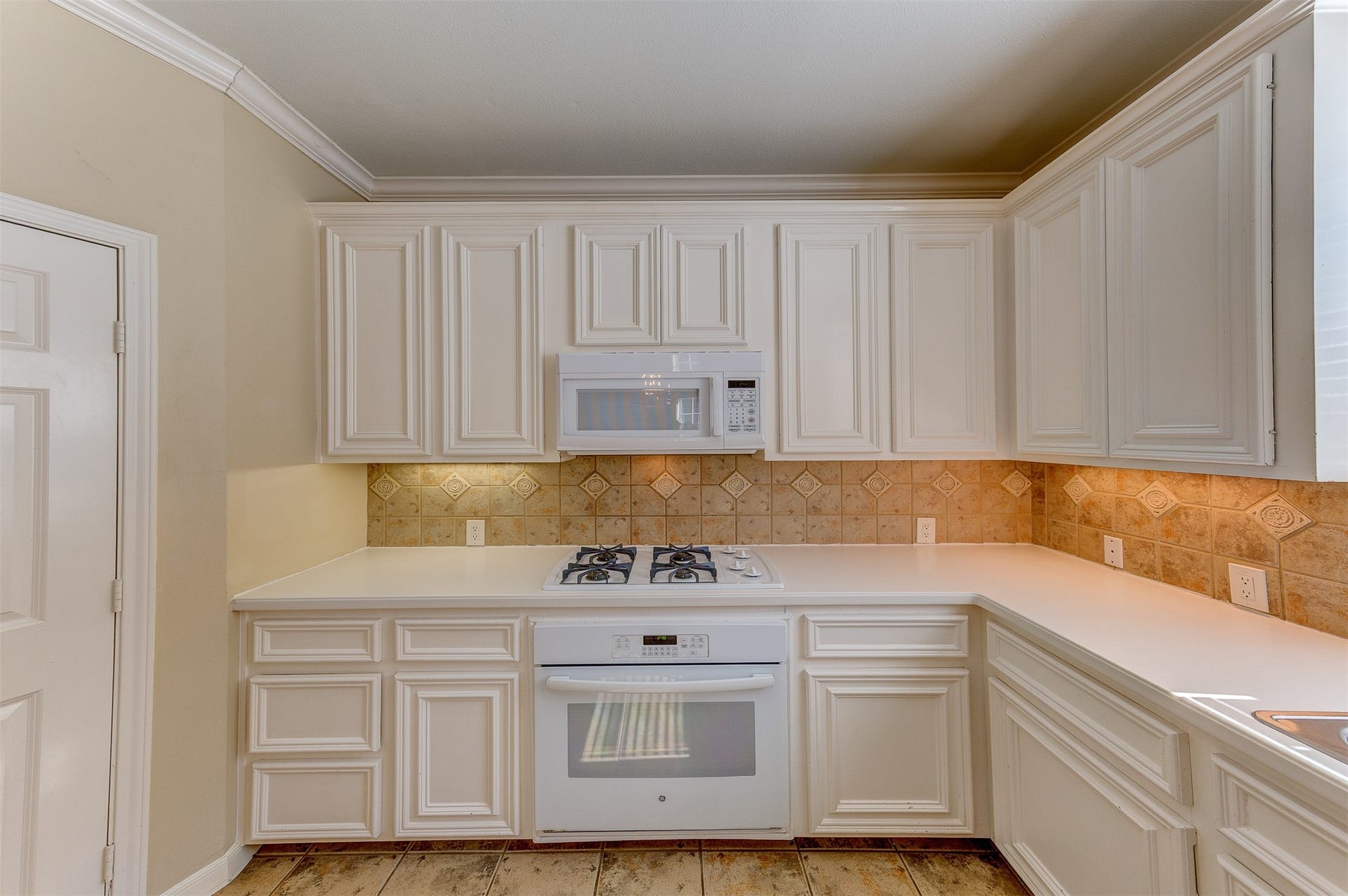 4811 Austin Street, #B, Houston, TX 77004 4811 Austin Street, #B, Houston, TX 77004