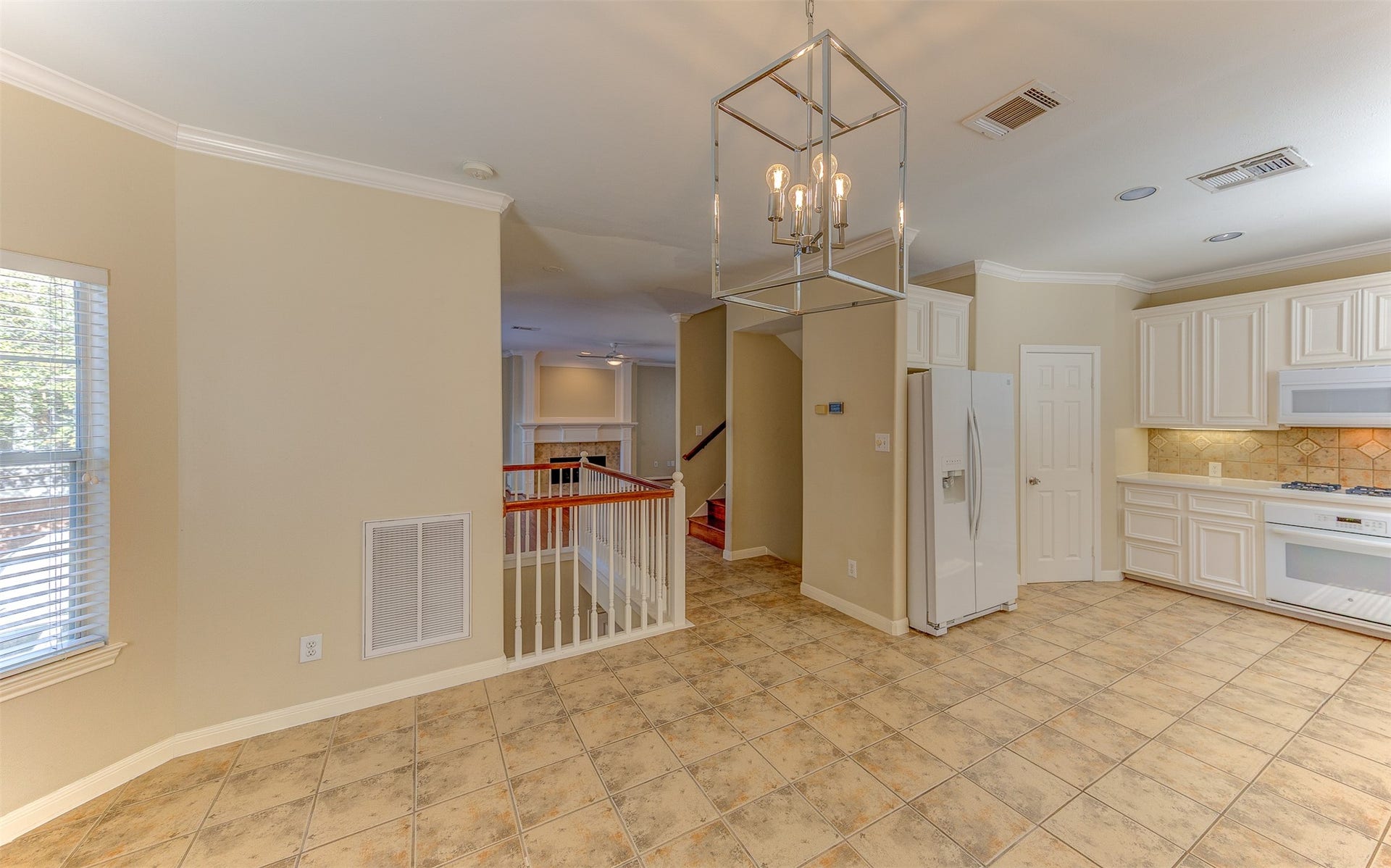4811 Austin Street, #B, Houston, TX 77004 4811 Austin Street, #B, Houston, TX 77004