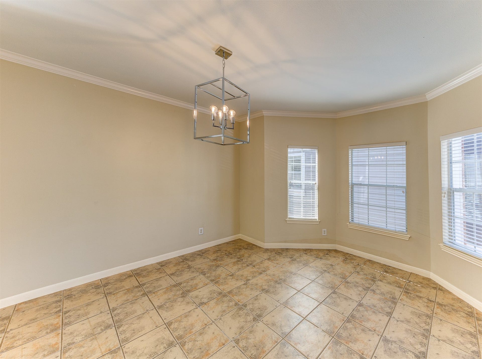 4811 Austin Street, #B, Houston, TX 77004 4811 Austin Street, #B, Houston, TX 77004