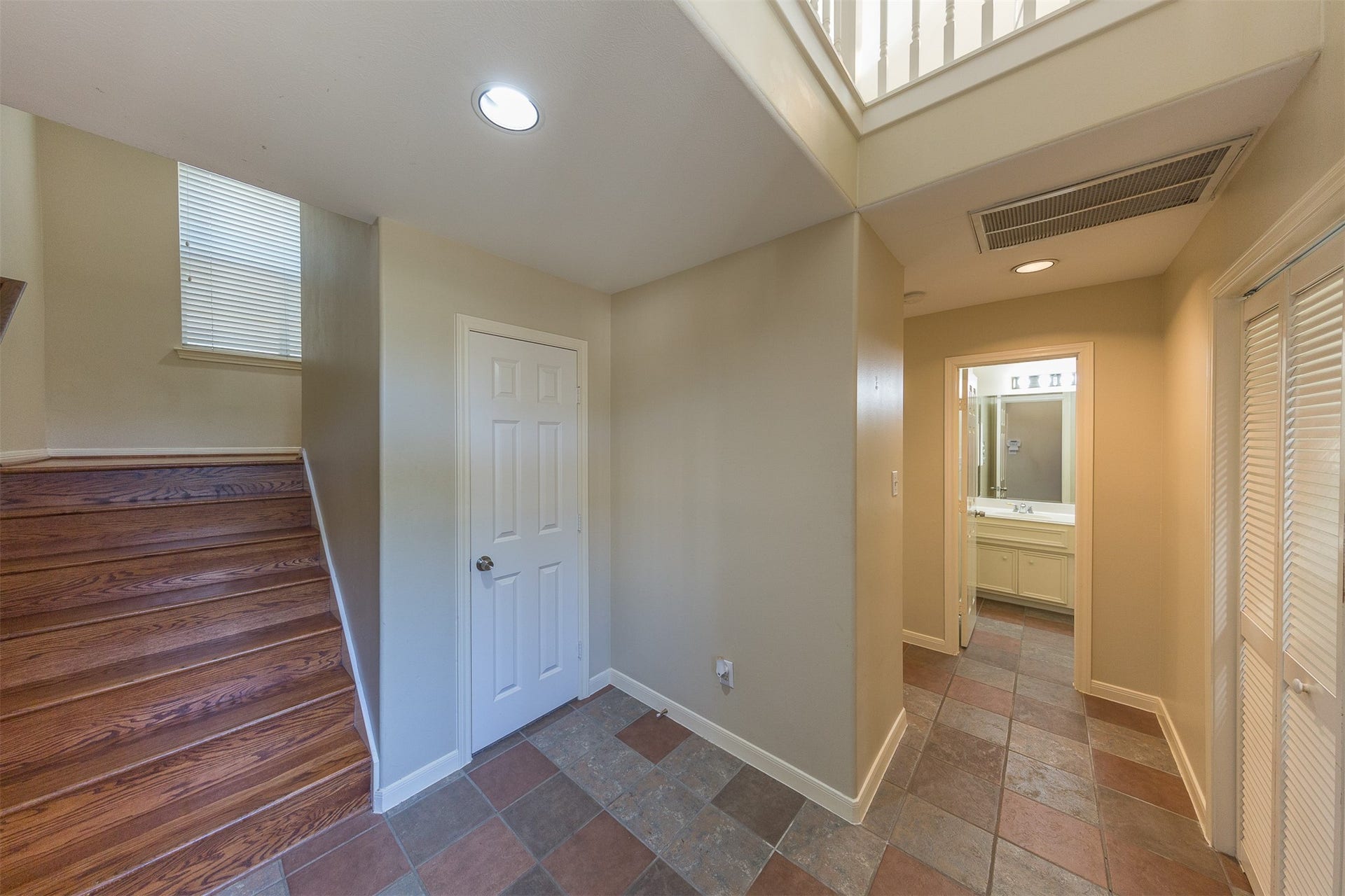 4811 Austin Street, #B, Houston, TX 77004 4811 Austin Street, #B, Houston, TX 77004