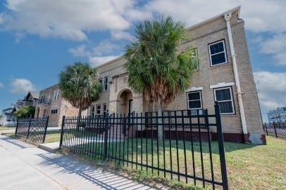 725 Broadway Avenue, #12, Galveston, TX 77550 725 Broadway Avenue, #12, Galveston, TX 77550