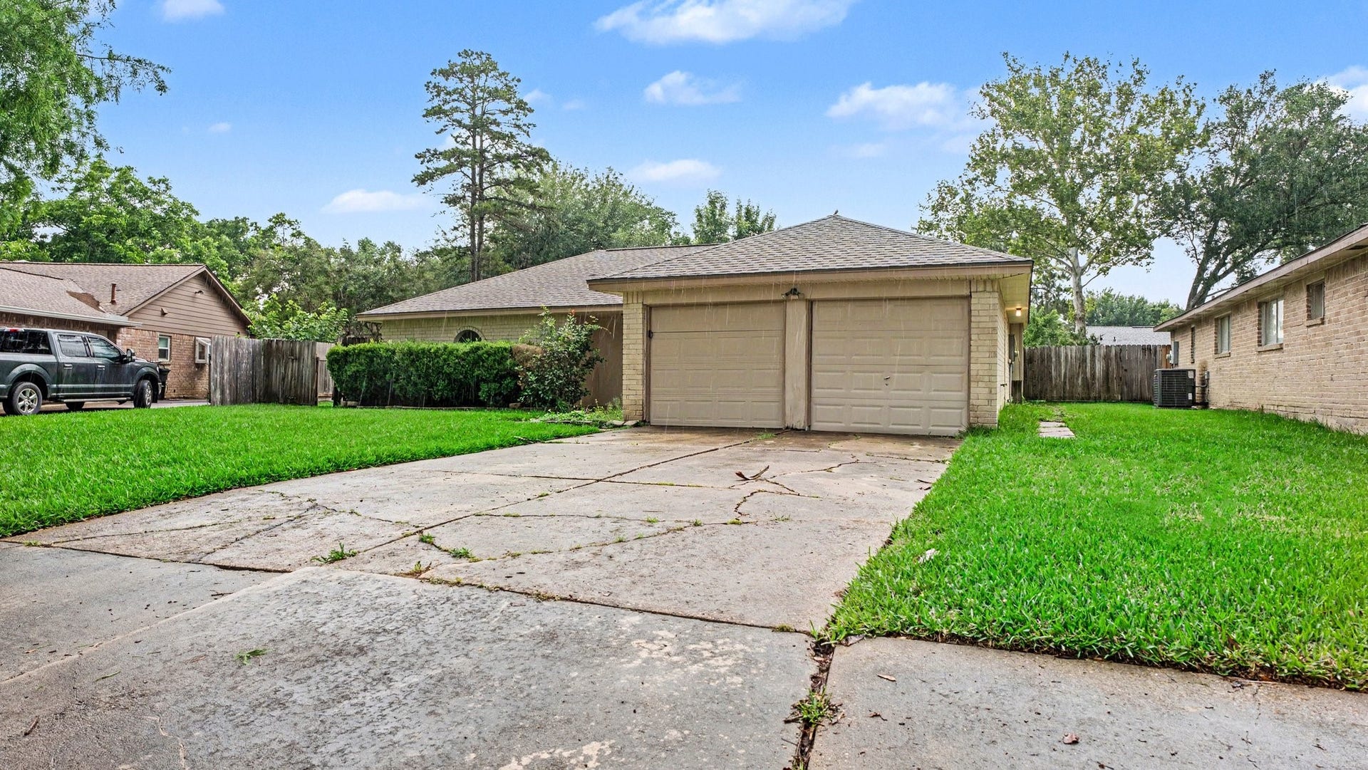 16107 Barcelona Drive, Friendswood, TX 77546 16107 Barcelona Drive, Friendswood, TX 77546