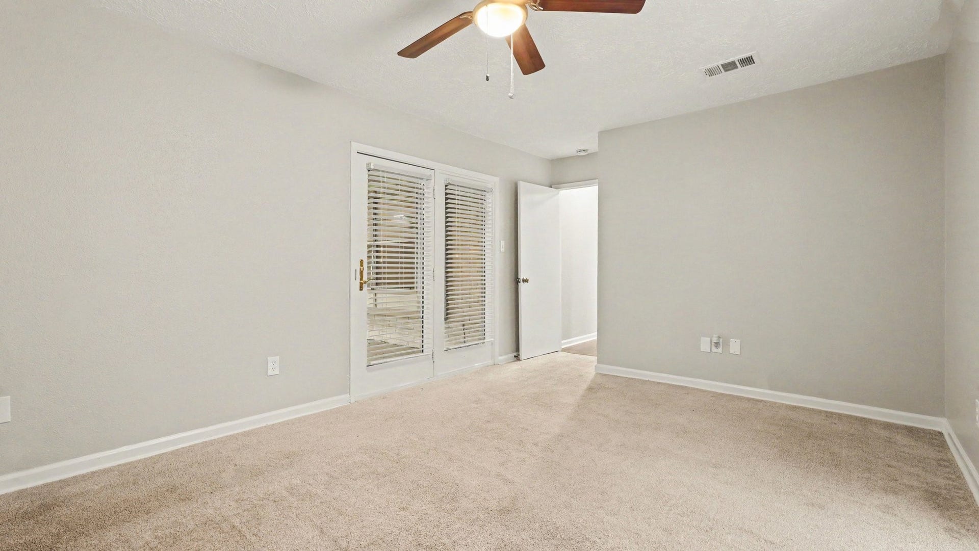 16107 Barcelona Drive, Friendswood, TX 77546 16107 Barcelona Drive, Friendswood, TX 77546