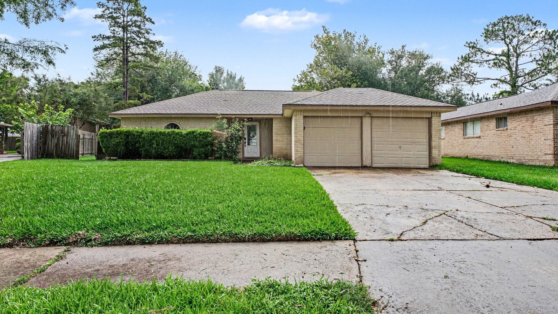 16107 Barcelona Drive, Friendswood, TX 77546 16107 Barcelona Drive, Friendswood, TX 77546