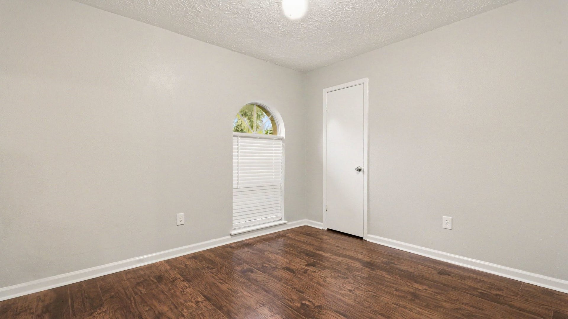 16107 Barcelona Drive, Friendswood, TX 77546 16107 Barcelona Drive, Friendswood, TX 77546