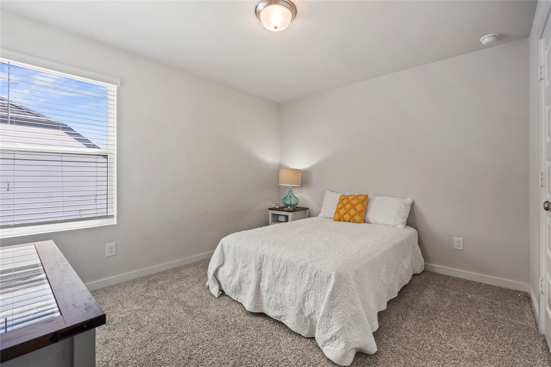 38527 Winding Meadows Drive, Magnolia, TX 77354 Third bedroom upstairs with an ensuite bathroom.