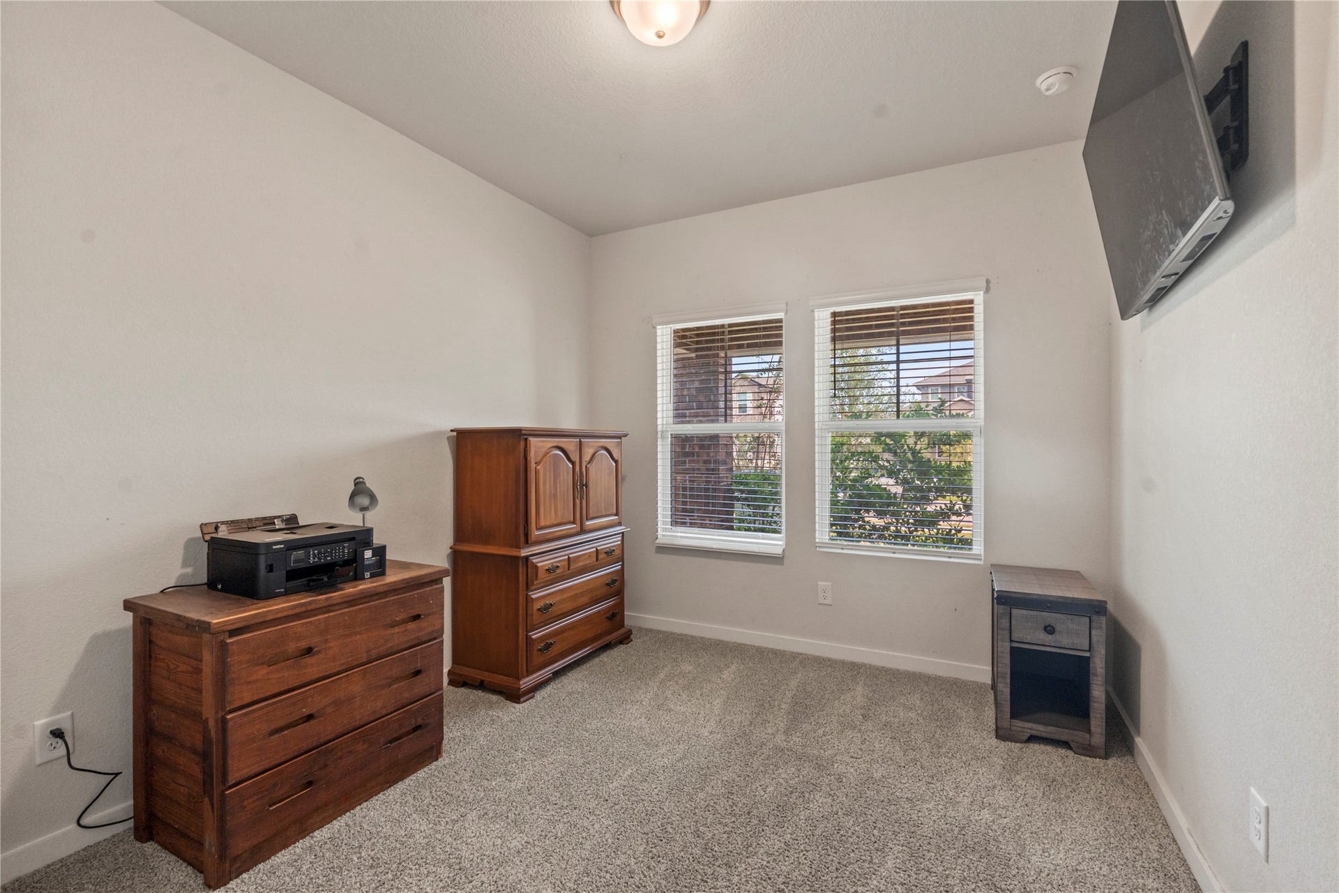 38527 Winding Meadows Drive, Magnolia, TX 77354 Second bedroom downstairs with it's own full bathroom.