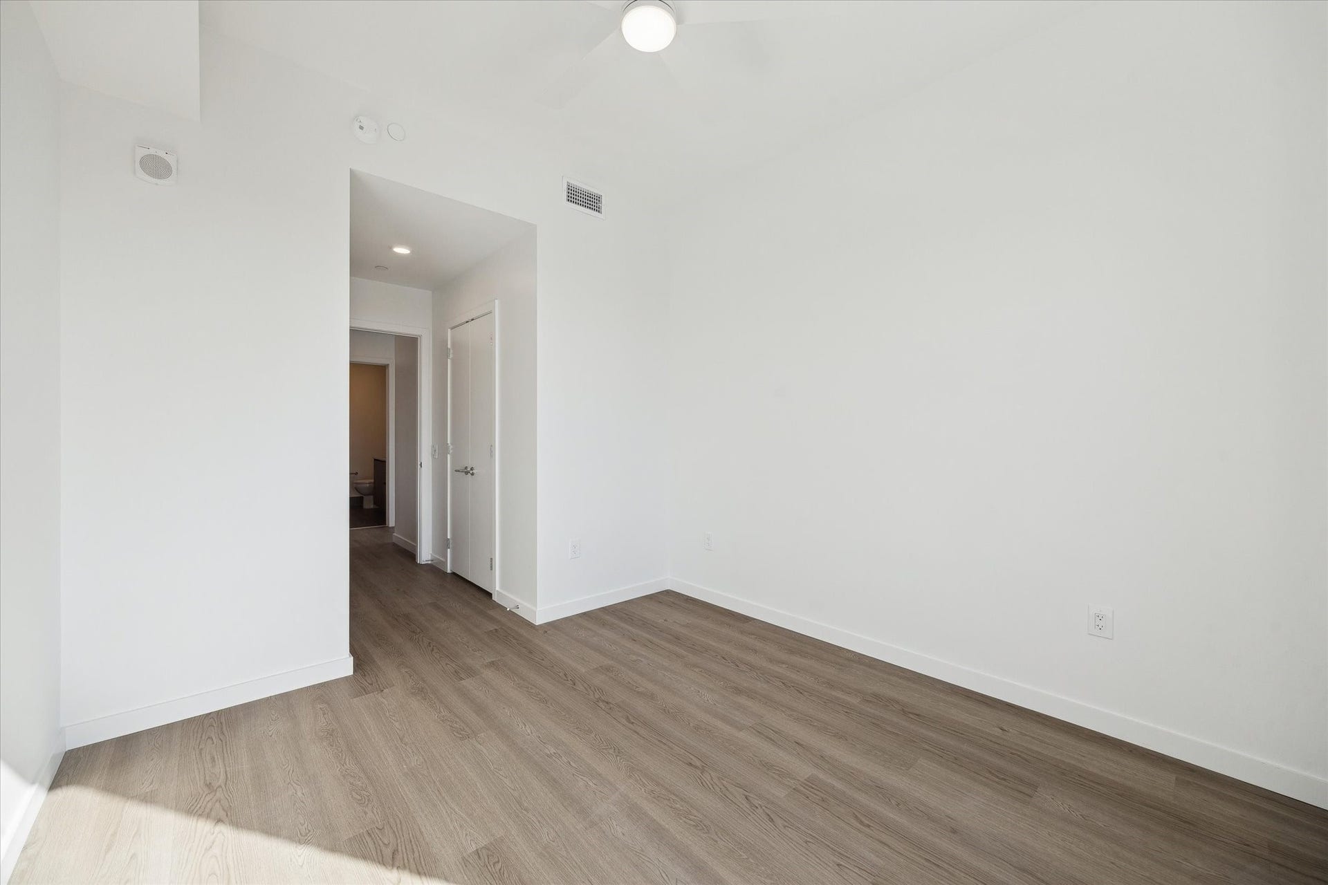 1 Riva Row, #618, The Woodlands, TX 77380 1 Riva Row, #618, The Woodlands, TX 77380