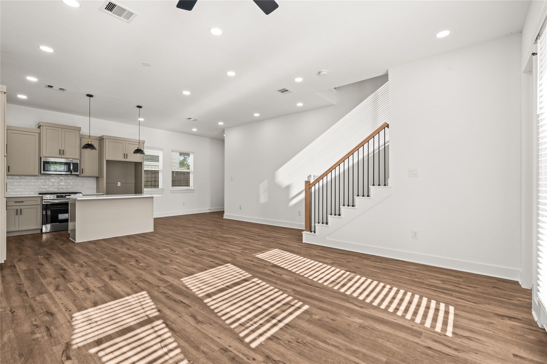 4702 & 1912 Schweikhardt Street, Houston, TX 77020 The perfect social floor plan. Whether hosting a massive watch party or a quiet family dinner, this space adapts to your lifestyle instantly.