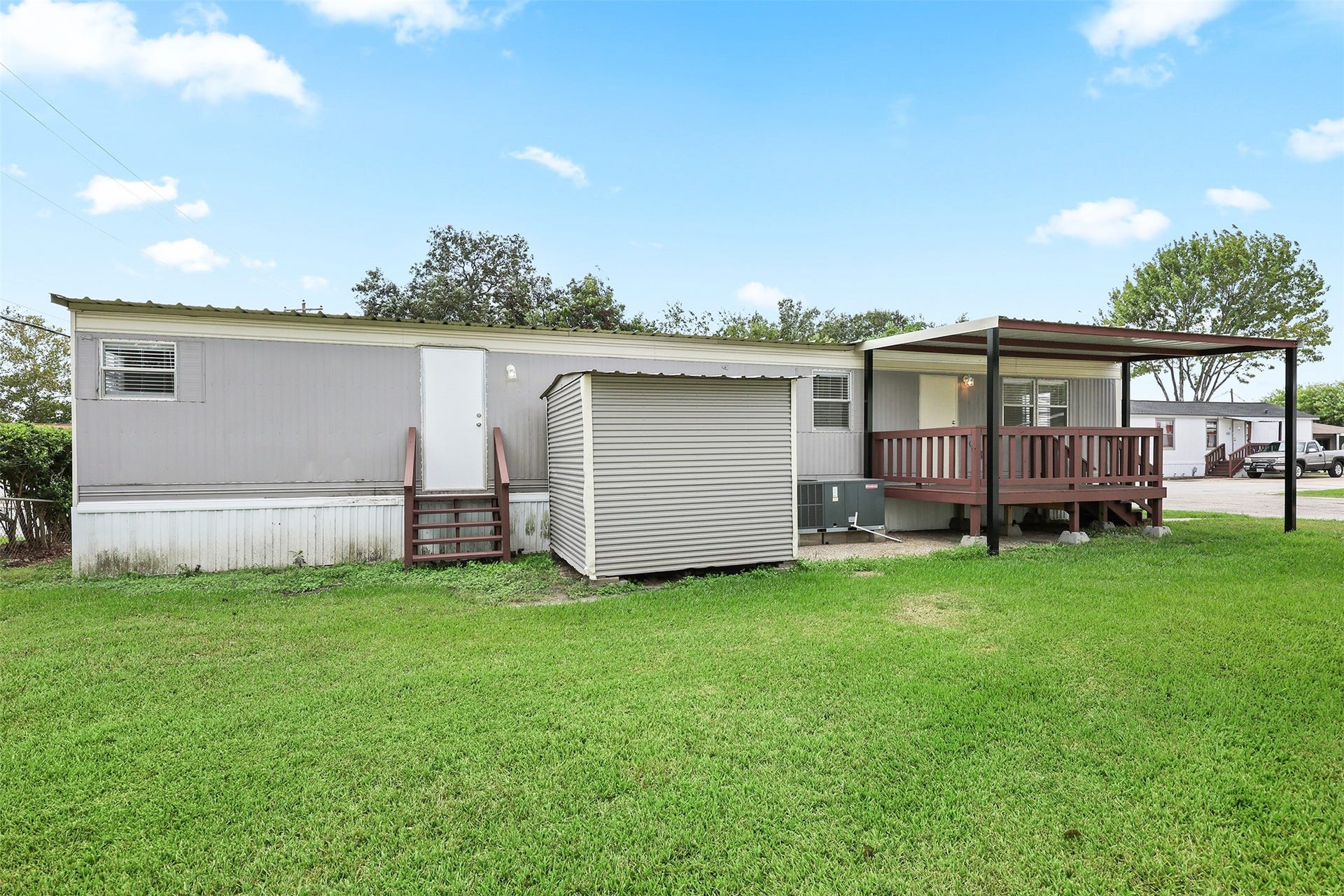 2222 N Austin Avenue, #2, Pearland, TX 77581 2222 N Austin Avenue, #2, Pearland, TX 77581