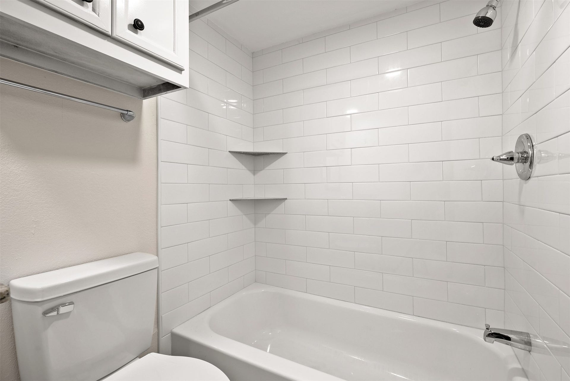 2222 N Austin Avenue, #2, Pearland, TX 77581 2222 N Austin Avenue, #2, Pearland, TX 77581